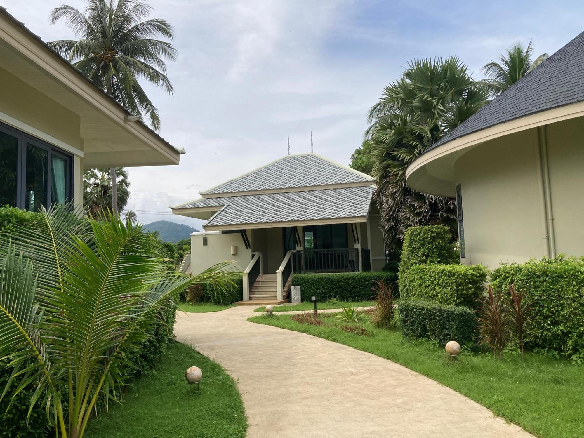 Wis Beach Khanom Exteriér fotografie