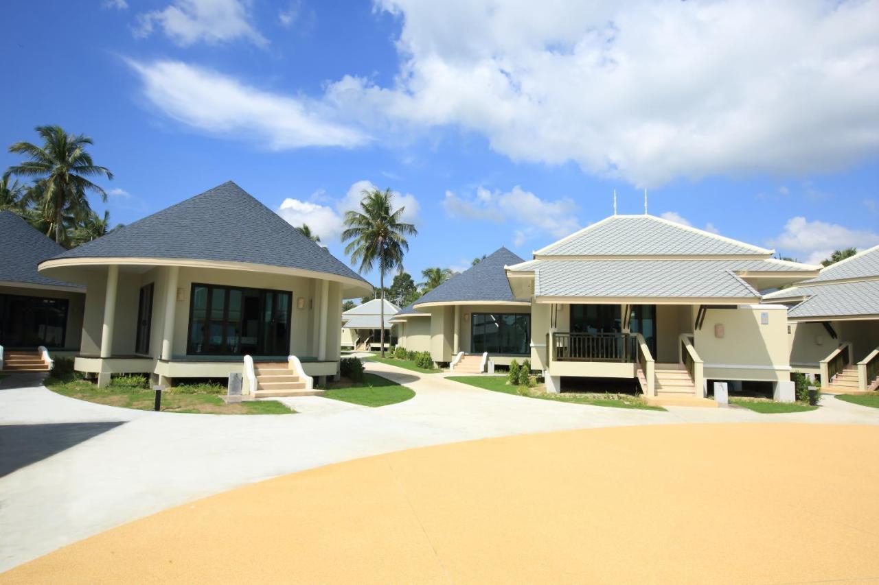 Wis Beach Khanom Exteriér fotografie