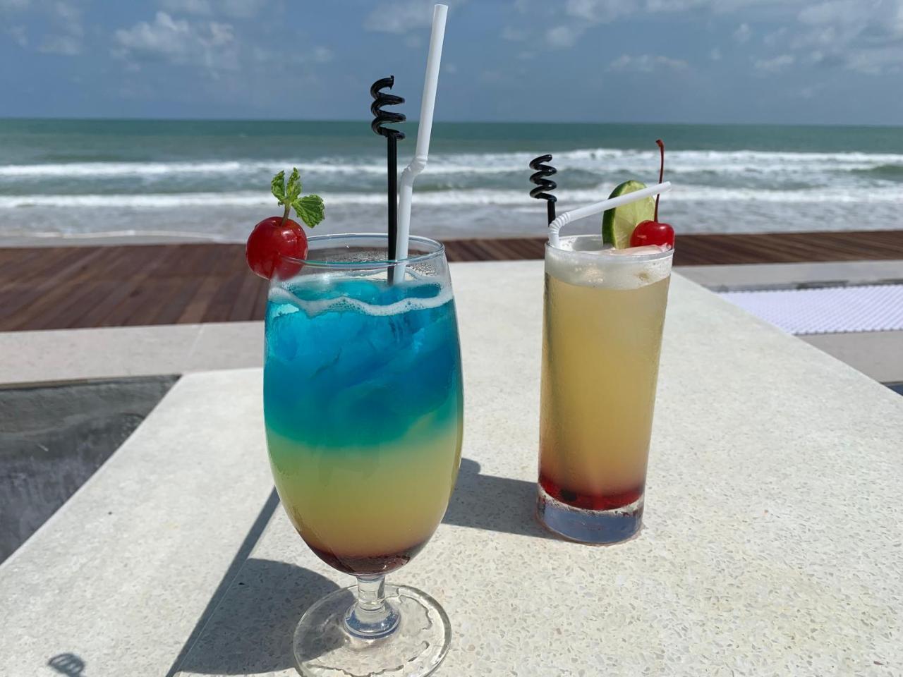 Wis Beach Khanom Exteriér fotografie